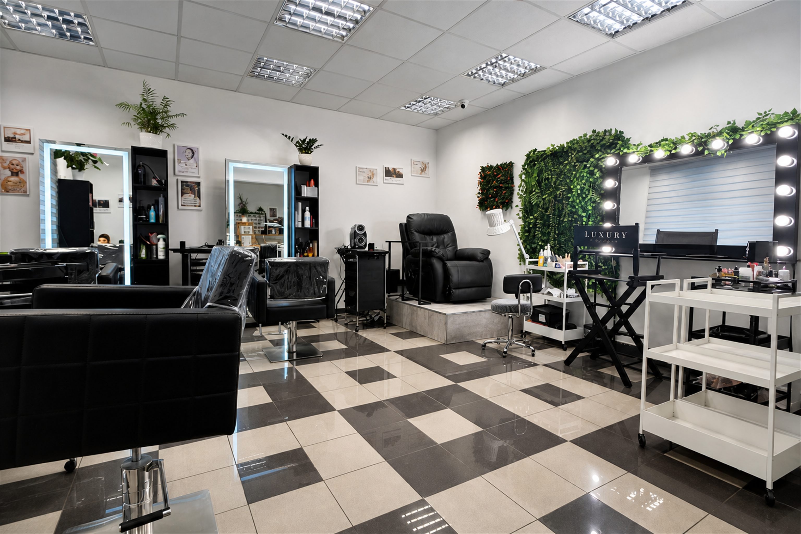 Beauty salon Dotek Krásy – celý interiér salonu